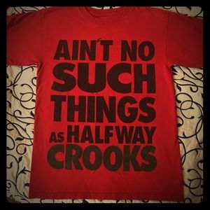 Young men’s tee shirt